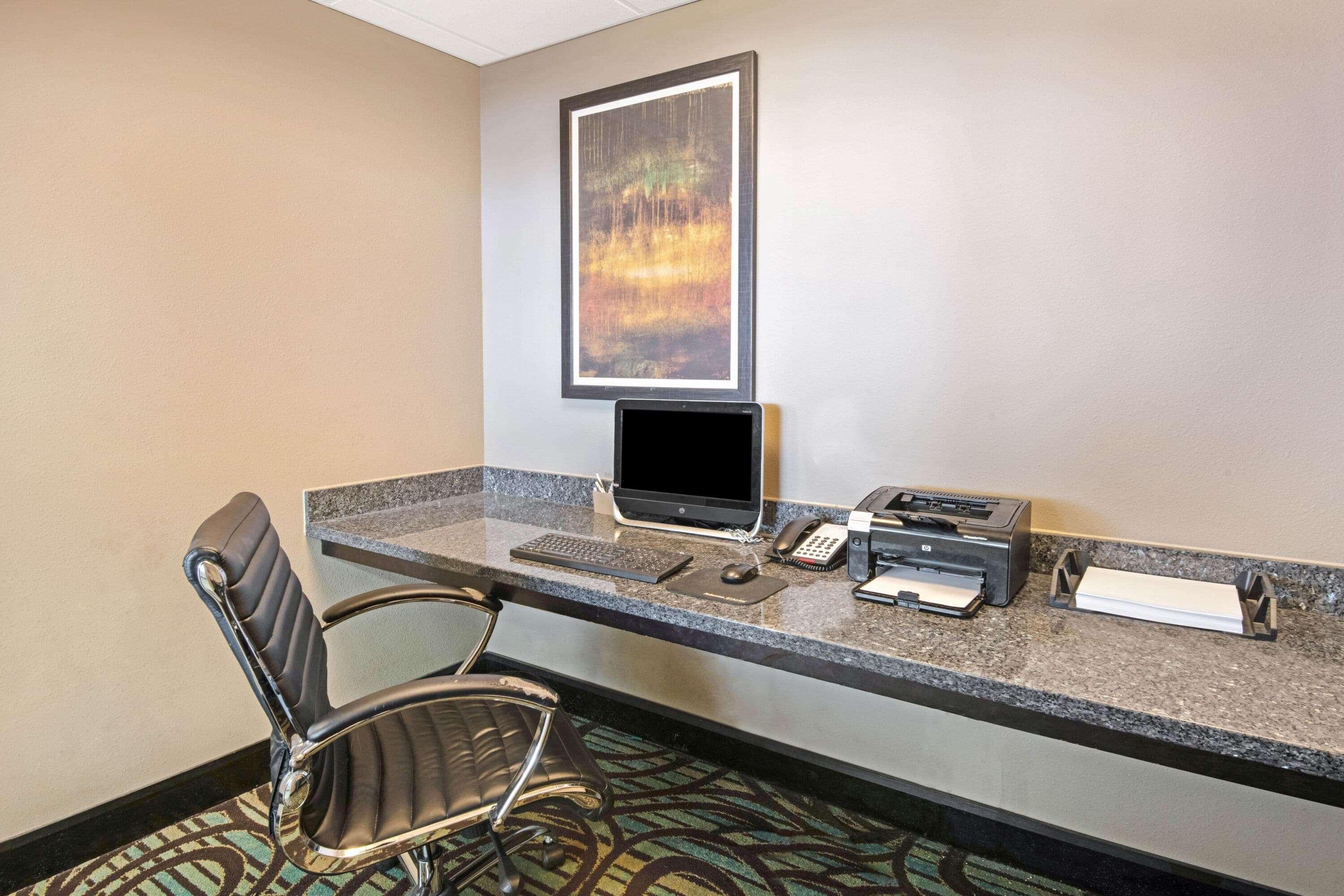 La Quinta Inn & Suites By Wyndham Дюрант Экстерьер фото