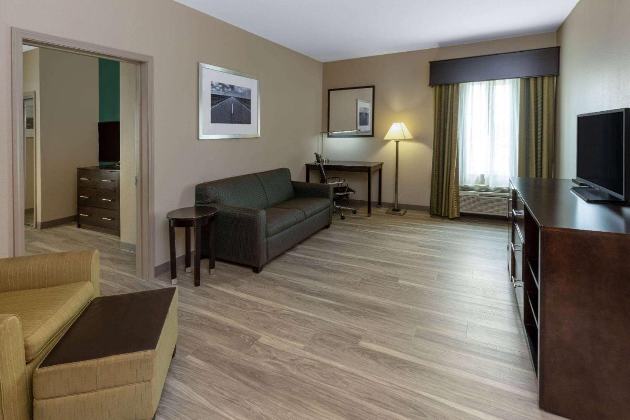La Quinta Inn & Suites By Wyndham Дюрант Экстерьер фото