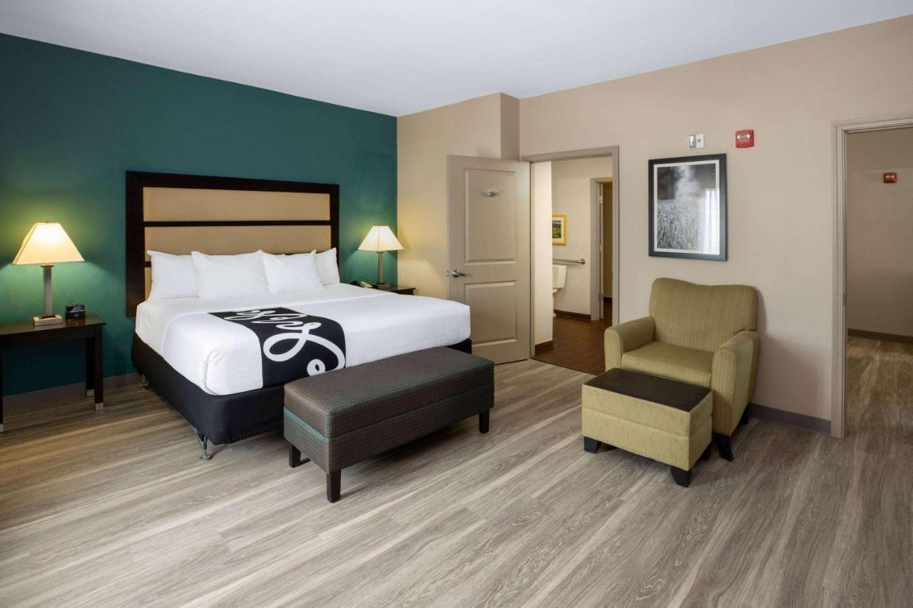 La Quinta Inn & Suites By Wyndham Дюрант Экстерьер фото