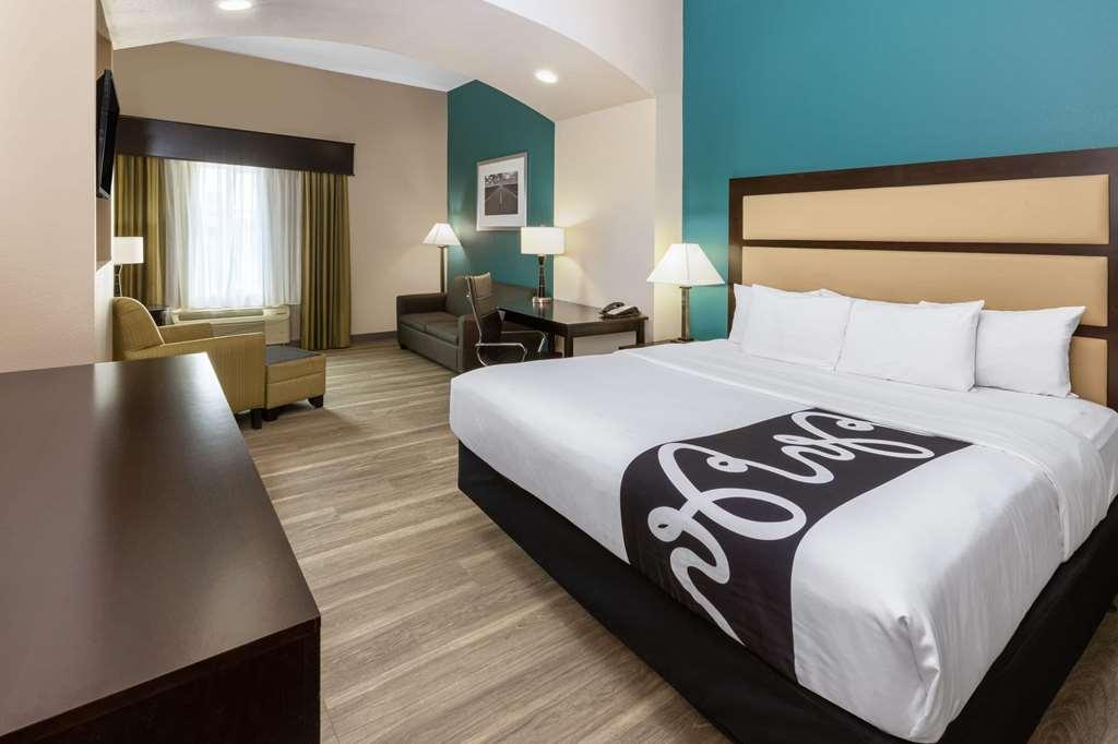 La Quinta Inn & Suites By Wyndham Дюрант Номер фото